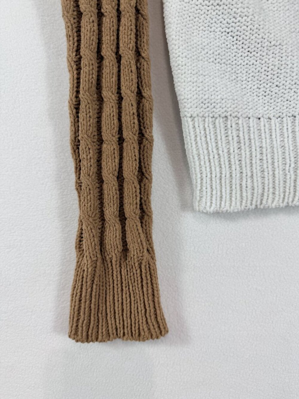 Derek Heart Women’s Small Brown Ivory Colorblock Cable Knit Cropped Sweater - Picture 15 of 15